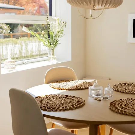 Villa Newly Renovated Modern House In Brons